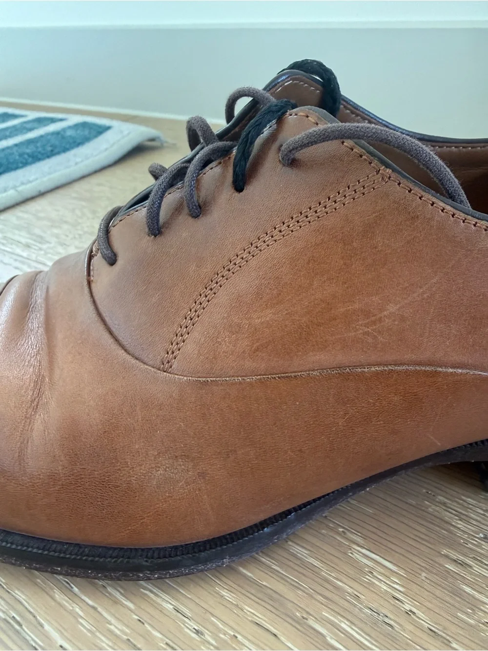 Johnston & Murphy Tan Leather Cap-Toe Oxfords